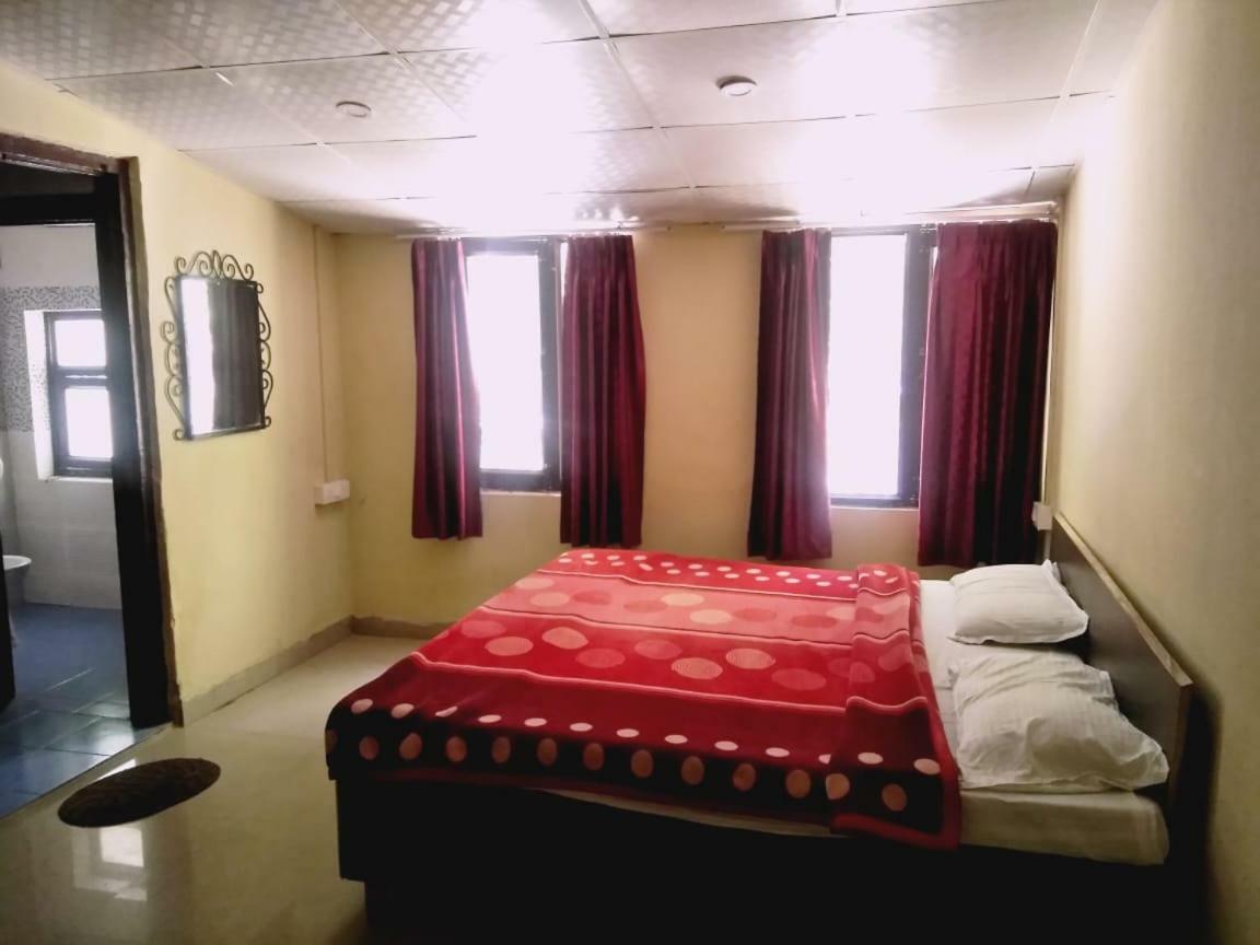 Hotel Gulmarg Mussoorie Zewnętrze zdjęcie