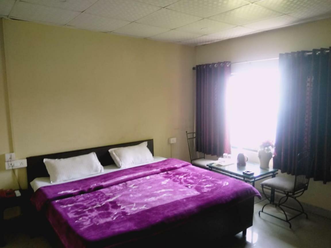 Hotel Gulmarg Mussoorie Zewnętrze zdjęcie