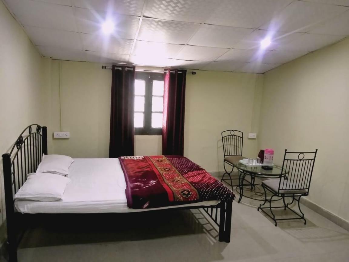 Hotel Gulmarg Mussoorie Zewnętrze zdjęcie