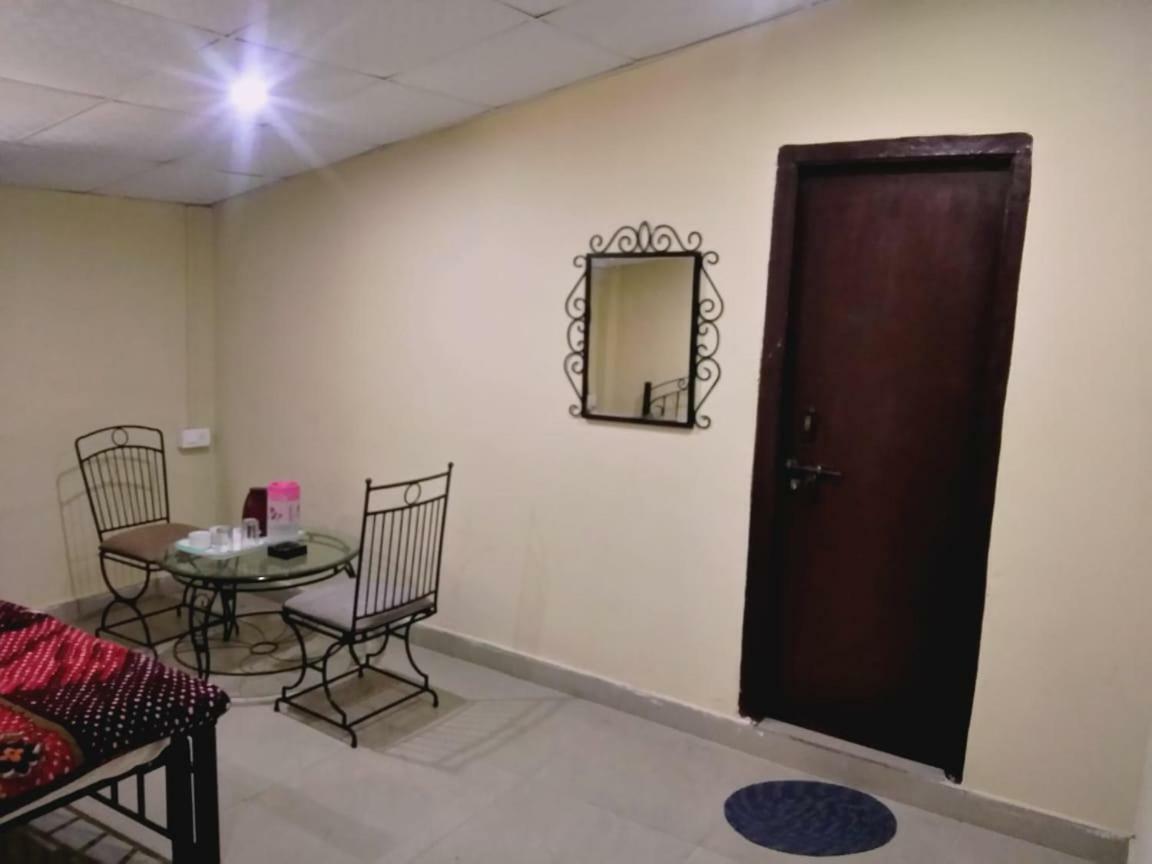 Hotel Gulmarg Mussoorie Zewnętrze zdjęcie