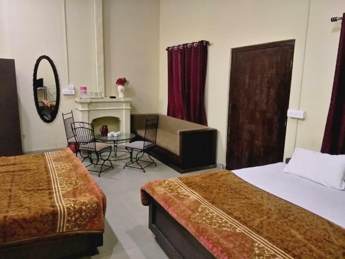 Hotel Gulmarg Mussoorie Zewnętrze zdjęcie
